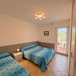 Croce Del Sud Apartment Lignano Sabbiadoro